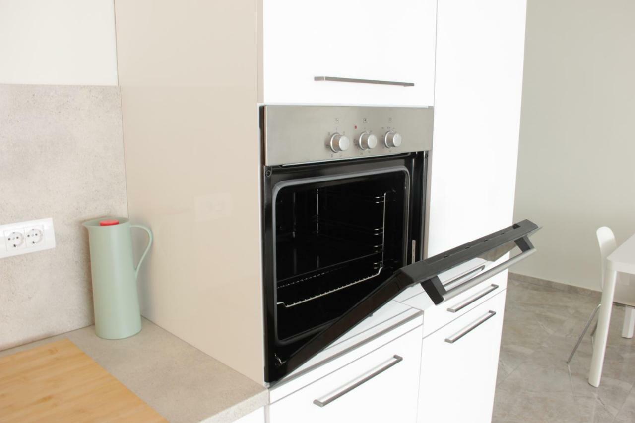 Lux House Olga Apartment Ruma Exterior photo